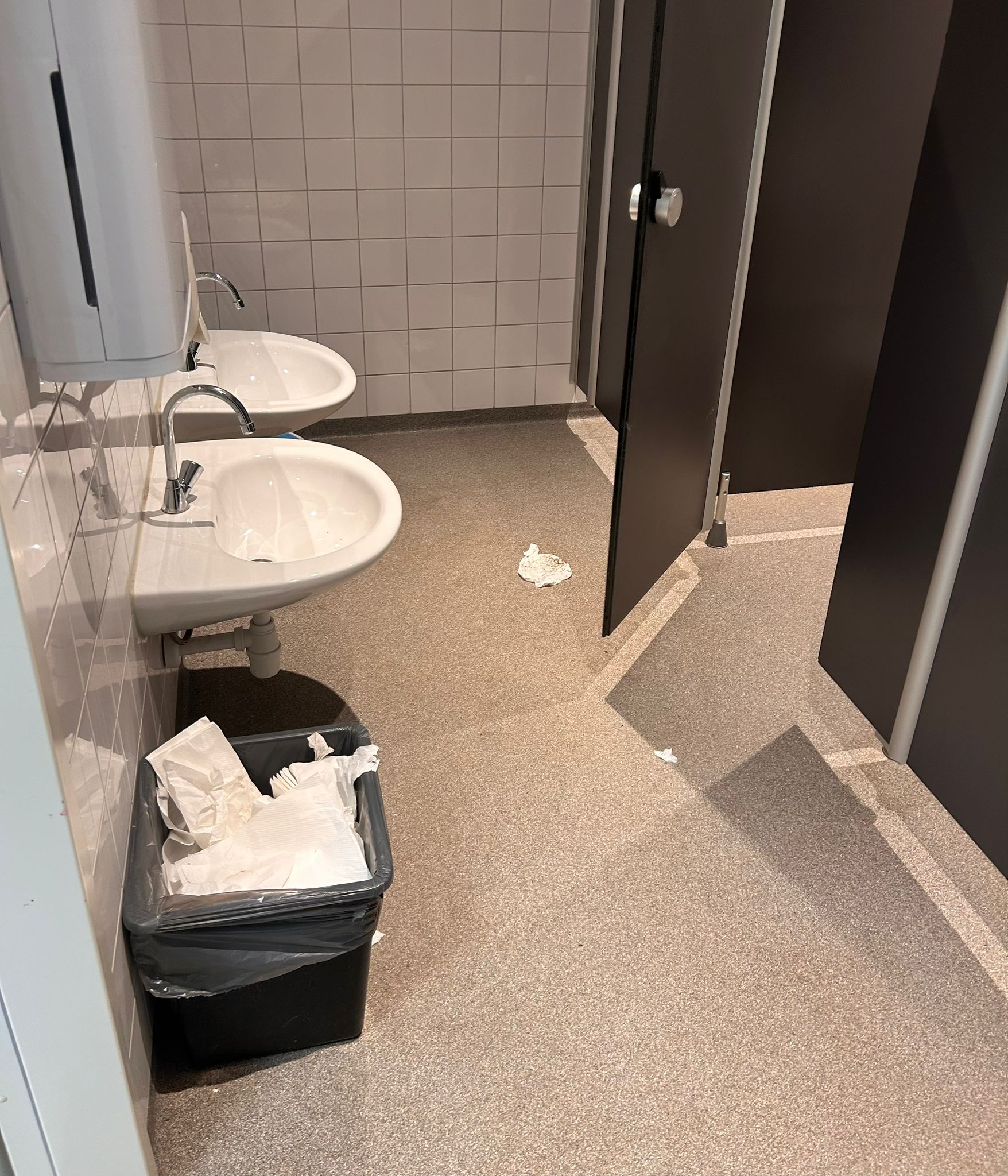 Tegelvloer voor reiniging